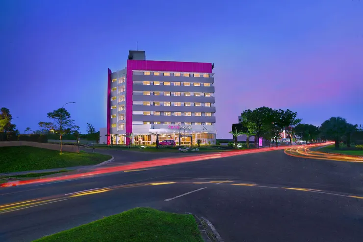 7 Rekomendasi Hotel Murah di Cikarang Mulai 200 Ribuan: Nyaman, Bersih, dan Strategis