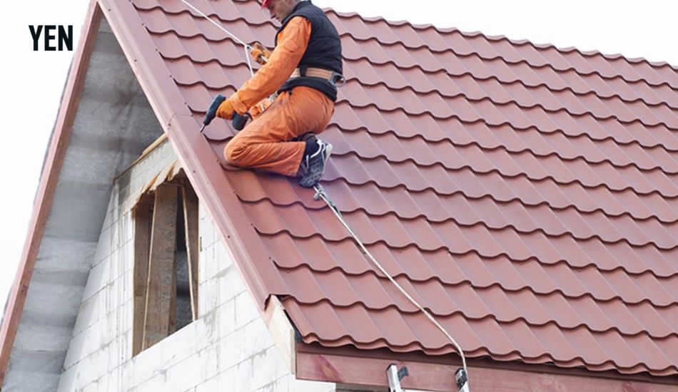 Keunggulan Genteng Metal Dibanding Genteng Tanah Liat: Mana yang Lebih&nbsp;Unggul?