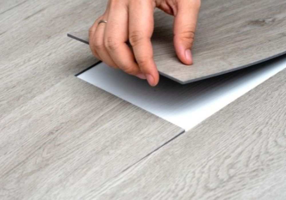 Apa Itu Vinyl Lantai? Kenali Jenis, Kelebihan, dan&nbsp;Kekurangannya