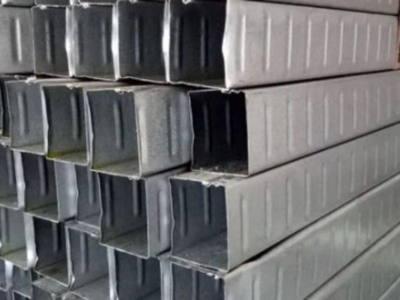 Harga Baja Ringan Per Batang Terbaru 2026 dan Faktor yang&nbsp;Mempengaruhi